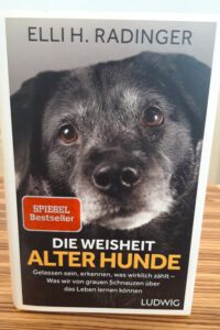 leporello-der-buchladen_die-weisheit-alter-hunde